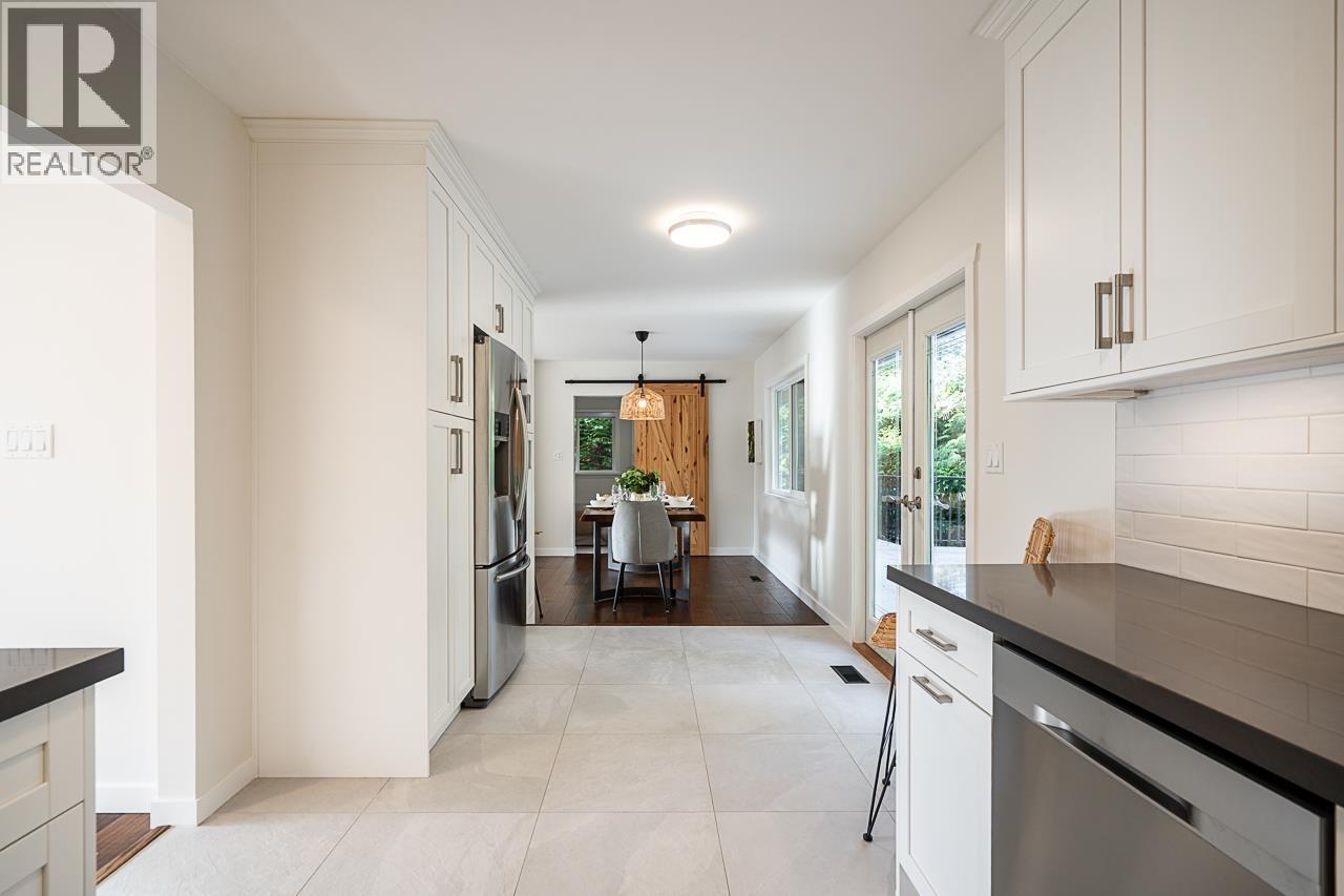 2519 East Road, Anmore, British Columbia  V3H 5G9 - Photo 13 - R3069273