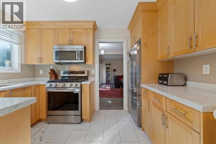 1059 Heritage Boulevard, North Vancouver, British Columbia  V7J 3G7 - Photo 5 - R3069276