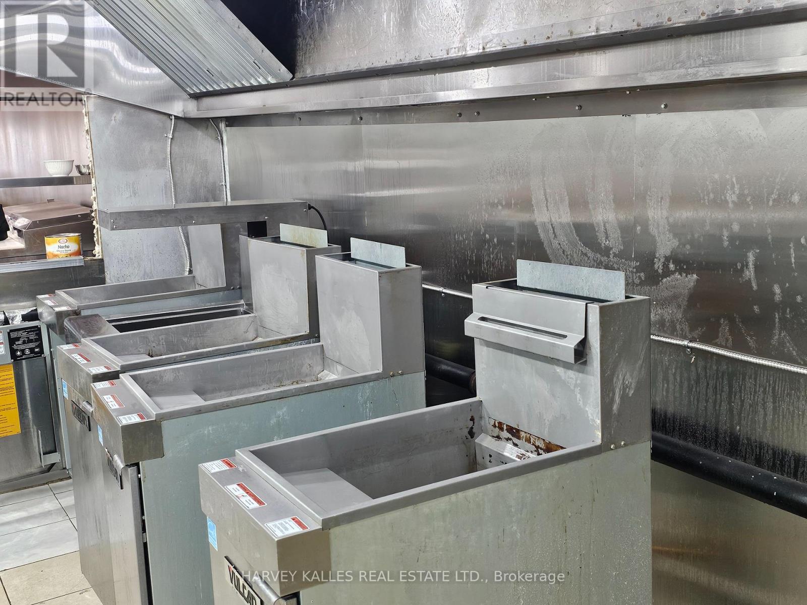 Main - 198 Augusta Avenue, Toronto, Ontario  M6B 3B4 - Photo 5 - C12565876