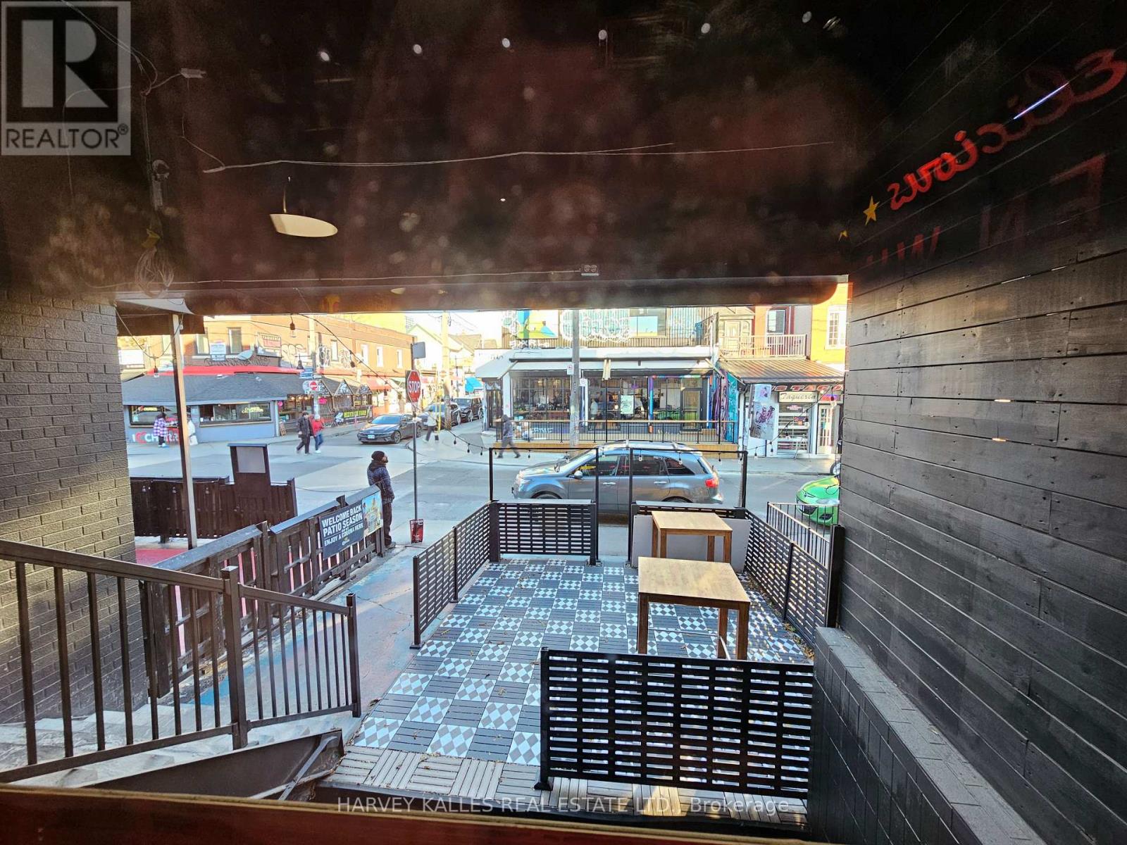 Main - 198 Augusta Avenue, Toronto, Ontario  M6B 3B4 - Photo 6 - C12565876