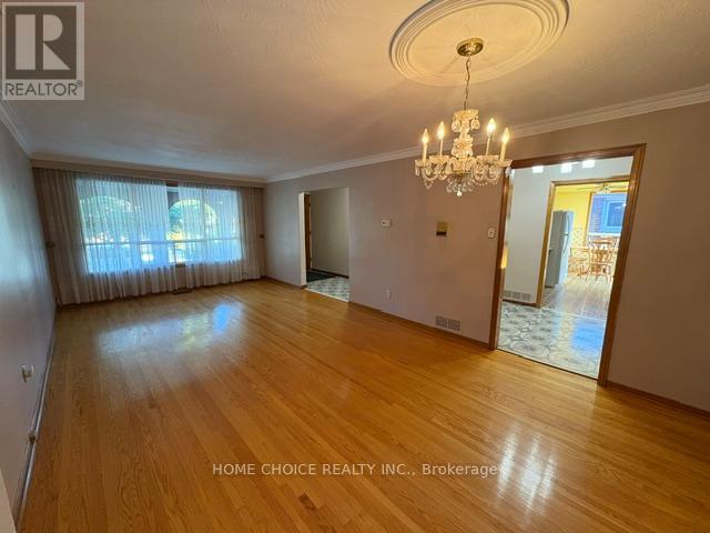 27 Terryhill Crescent E, Toronto, Ontario  M1S 3X2 - Photo 6 - E12459031