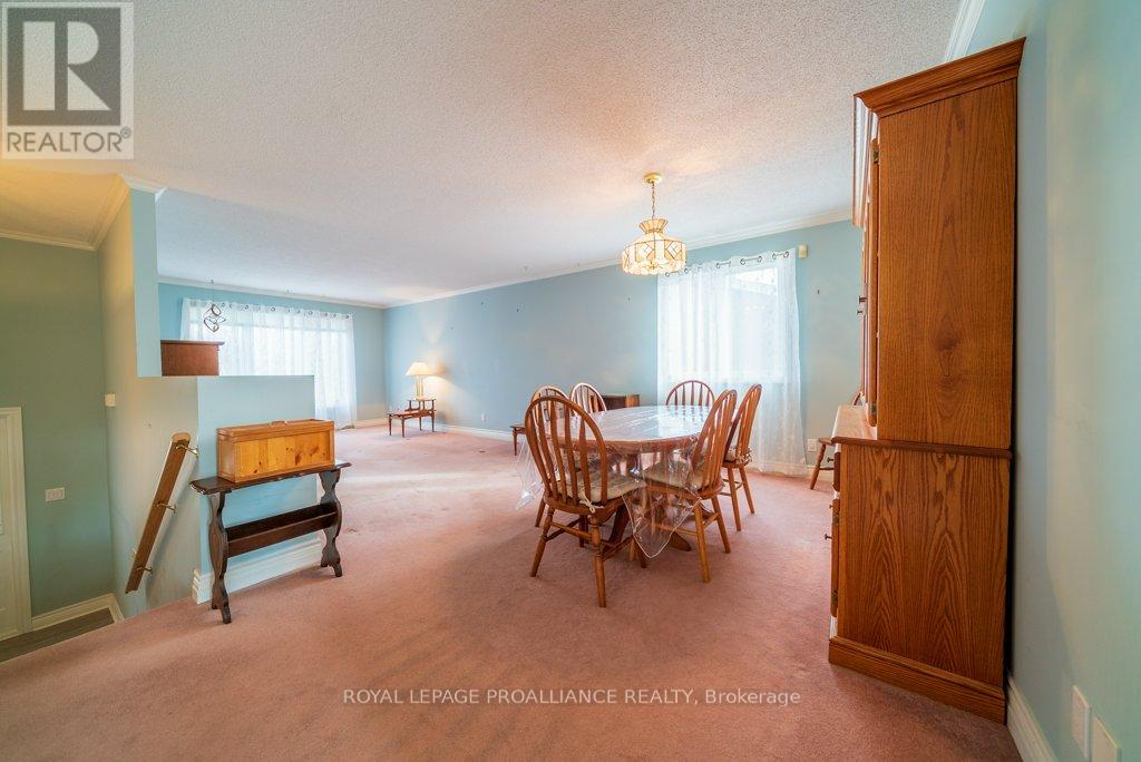 100 Selena Avenue, Belleville, Ontario K8P 4C4 - Photo 13 - X12562330