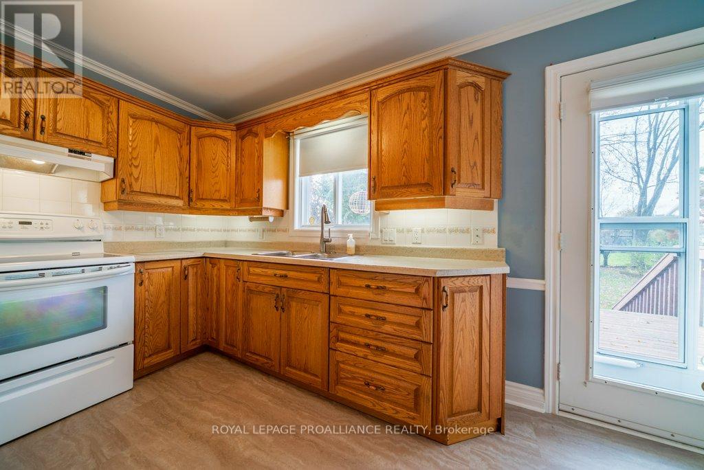 100 Selena Avenue, Belleville, Ontario K8P 4C4 - Photo 23 - X12562330