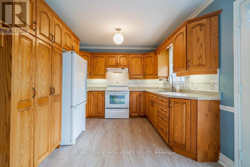 100 Selena Avenue, Belleville, Ontario K8P 4C4 - Photo 21 - X12562330