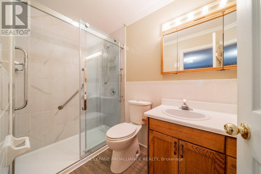 100 Selena Avenue, Belleville, Ontario K8P 4C4 - Photo 32 - X12562330