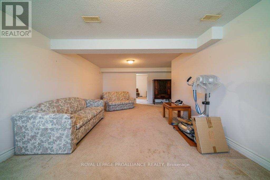 100 Selena Avenue, Belleville, Ontario K8P 4C4 - Photo 37 - X12562330