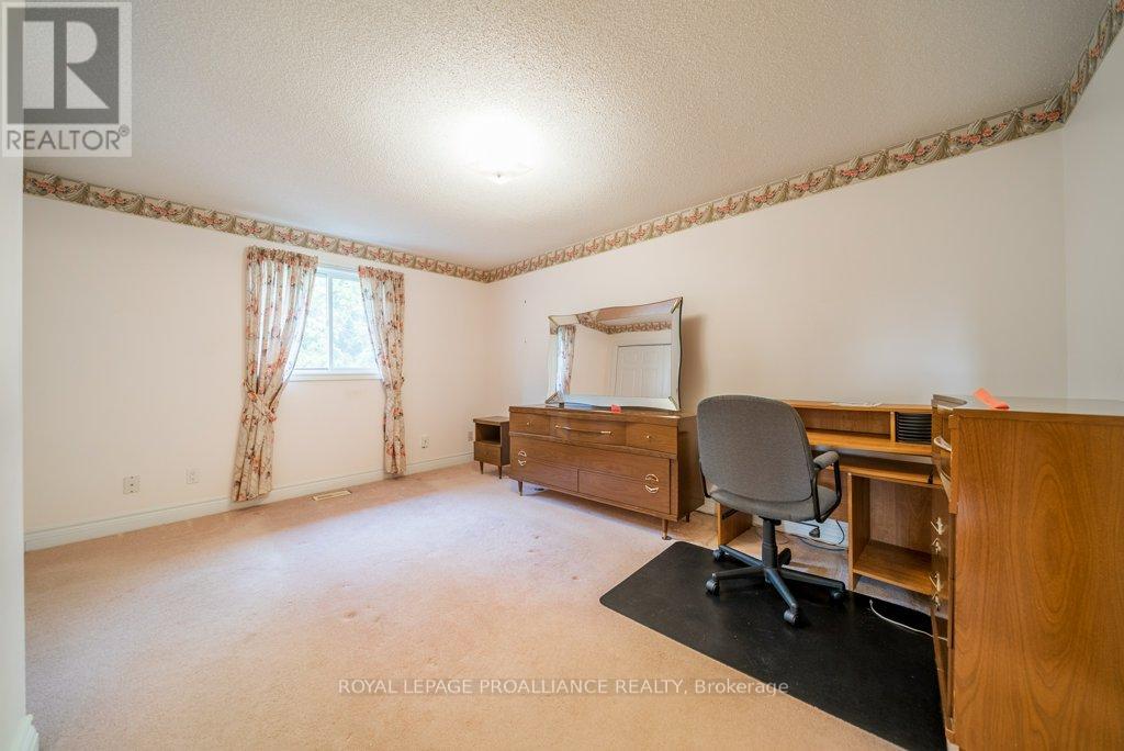 100 Selena Avenue, Belleville, Ontario K8P 4C4 - Photo 29 - X12562330