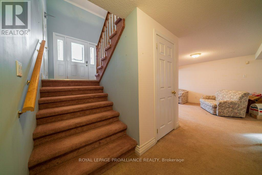 100 Selena Avenue, Belleville, Ontario K8P 4C4 - Photo 33 - X12562330