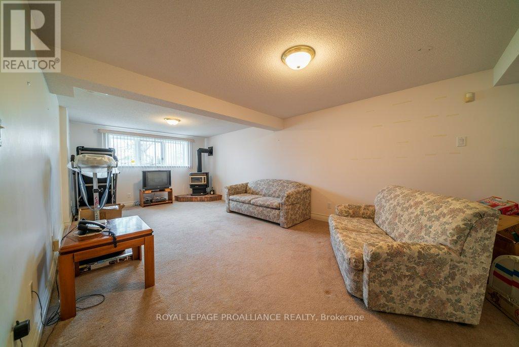 100 Selena Avenue, Belleville, Ontario K8P 4C4 - Photo 34 - X12562330