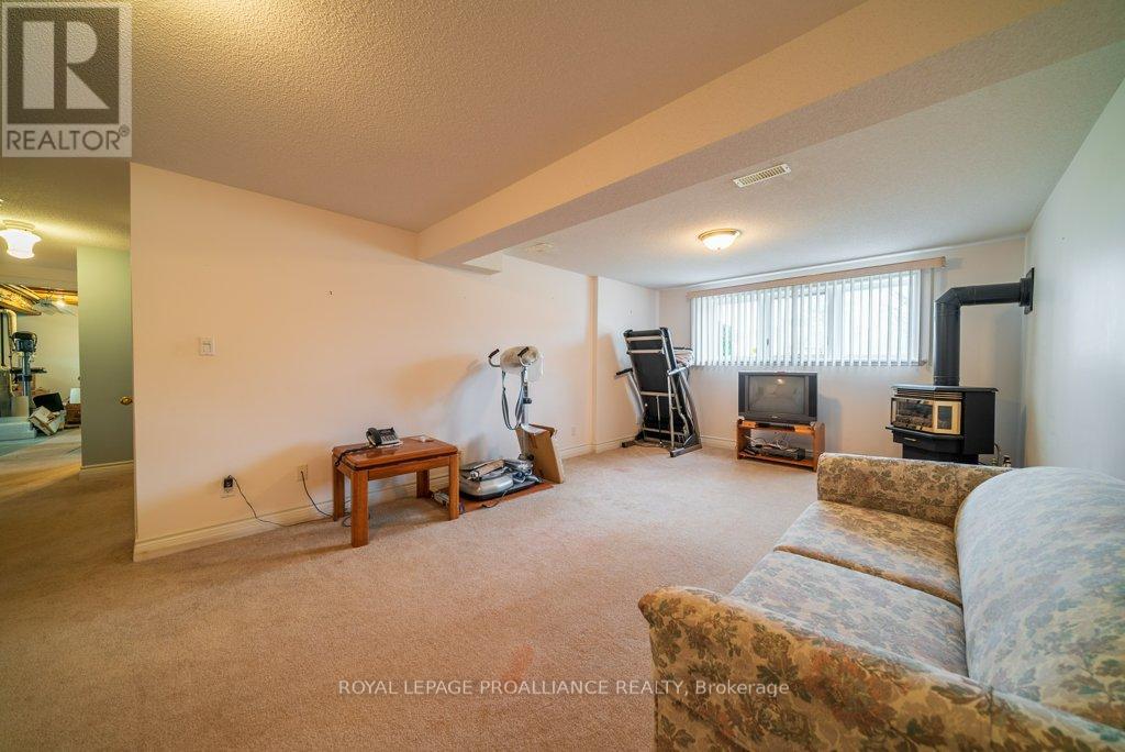 100 Selena Avenue, Belleville, Ontario K8P 4C4 - Photo 36 - X12562330