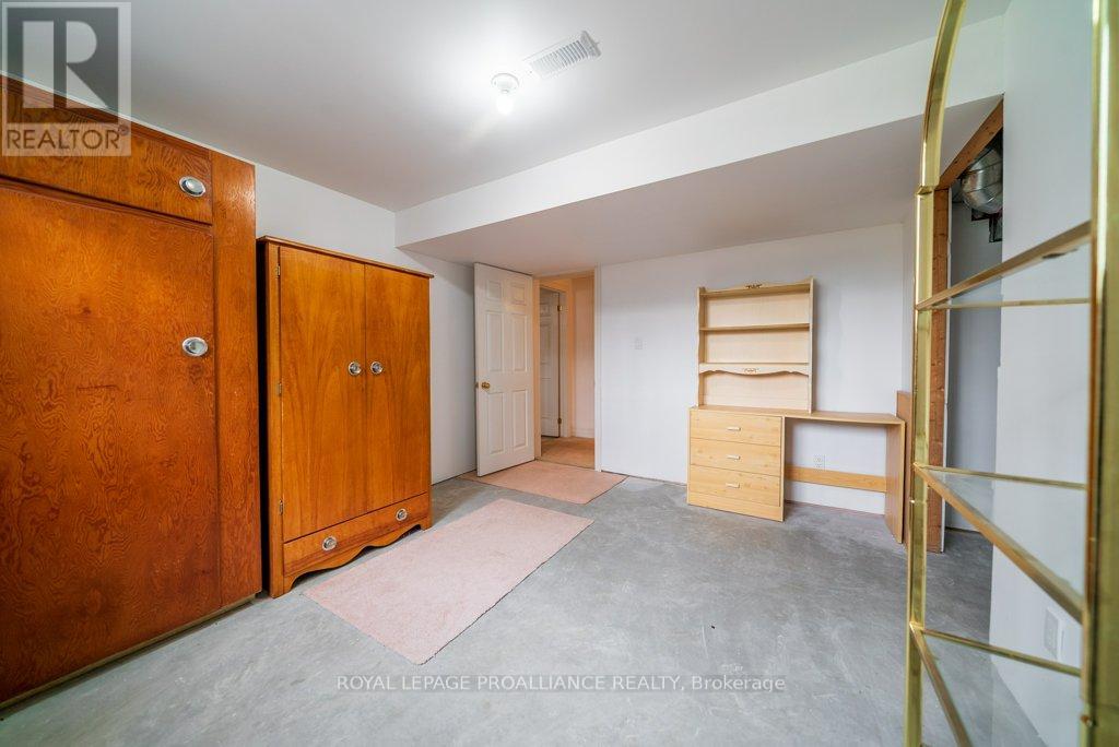 100 Selena Avenue, Belleville, Ontario K8P 4C4 - Photo 41 - X12562330