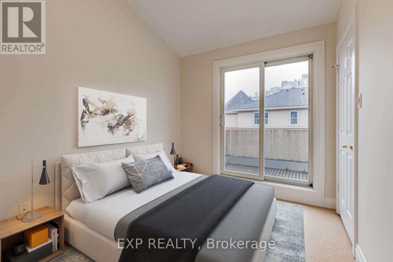 37 Shaftesbury Avenue, Toronto, Ontario  M4T 3B3 - Photo 15 - C12567050