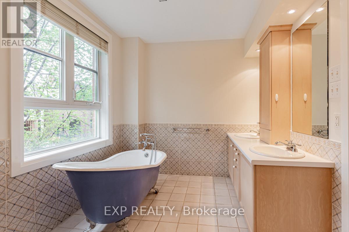 37 Shaftesbury Avenue, Toronto, Ontario  M4T 3B3 - Photo 20 - C12567050