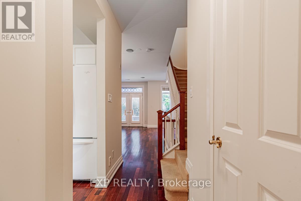 37 Shaftesbury Avenue, Toronto, Ontario  M4T 3B3 - Photo 5 - C12567050