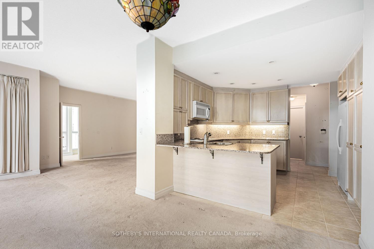 3810 - 8 Park Road, Toronto, Ontario  M4W 3S5 - Photo 4 - C12567064