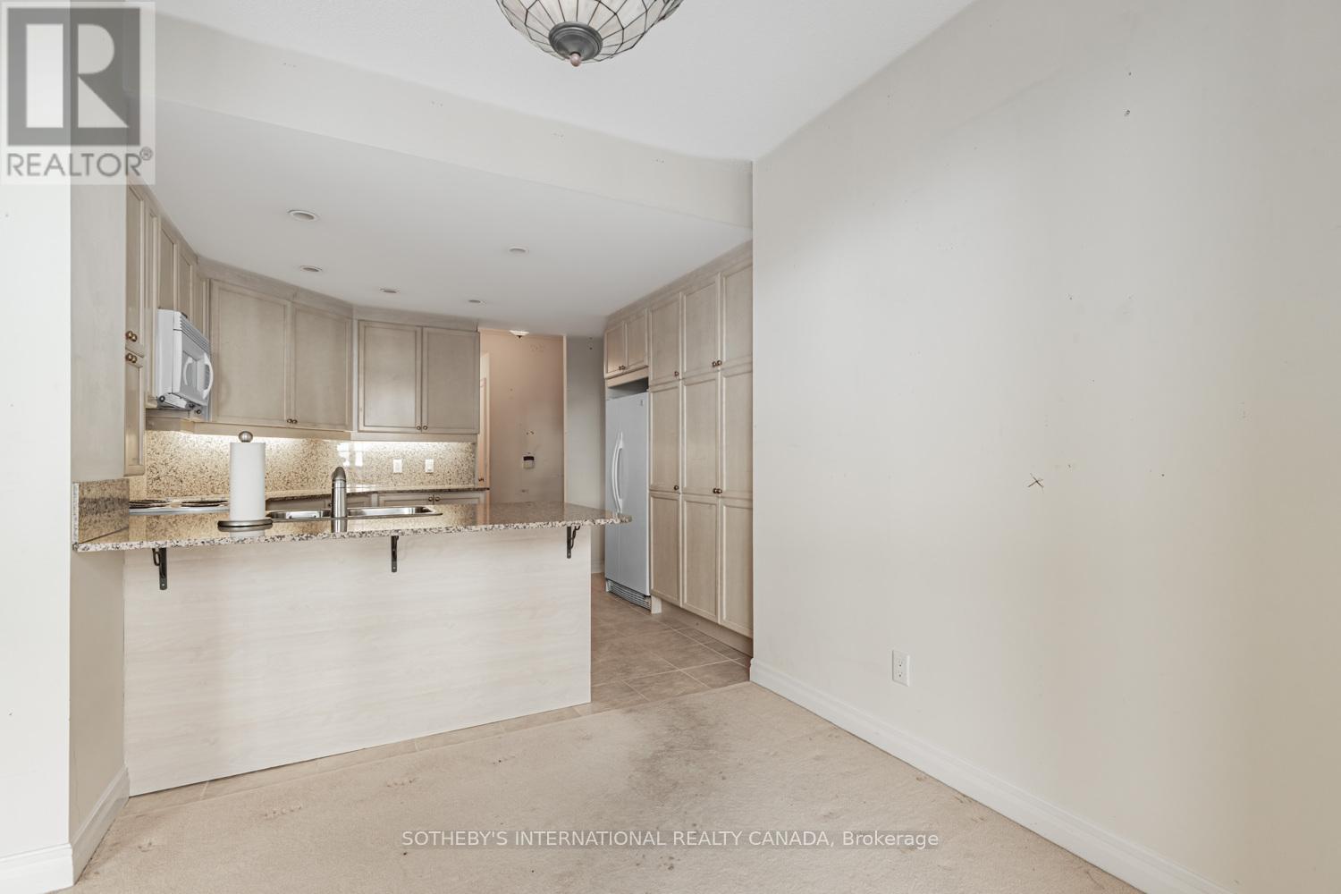 3810 - 8 Park Road, Toronto, Ontario  M4W 3S5 - Photo 5 - C12567064