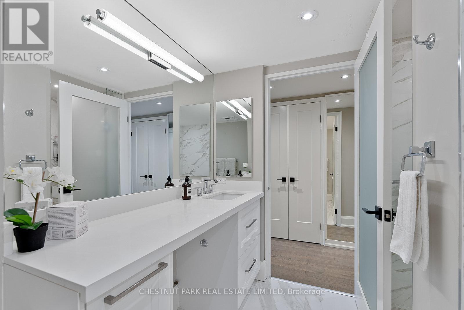 912 - 268 Ridley Boulevard, Toronto, Ontario  M5M 4N3 - Photo 31 - C12567134