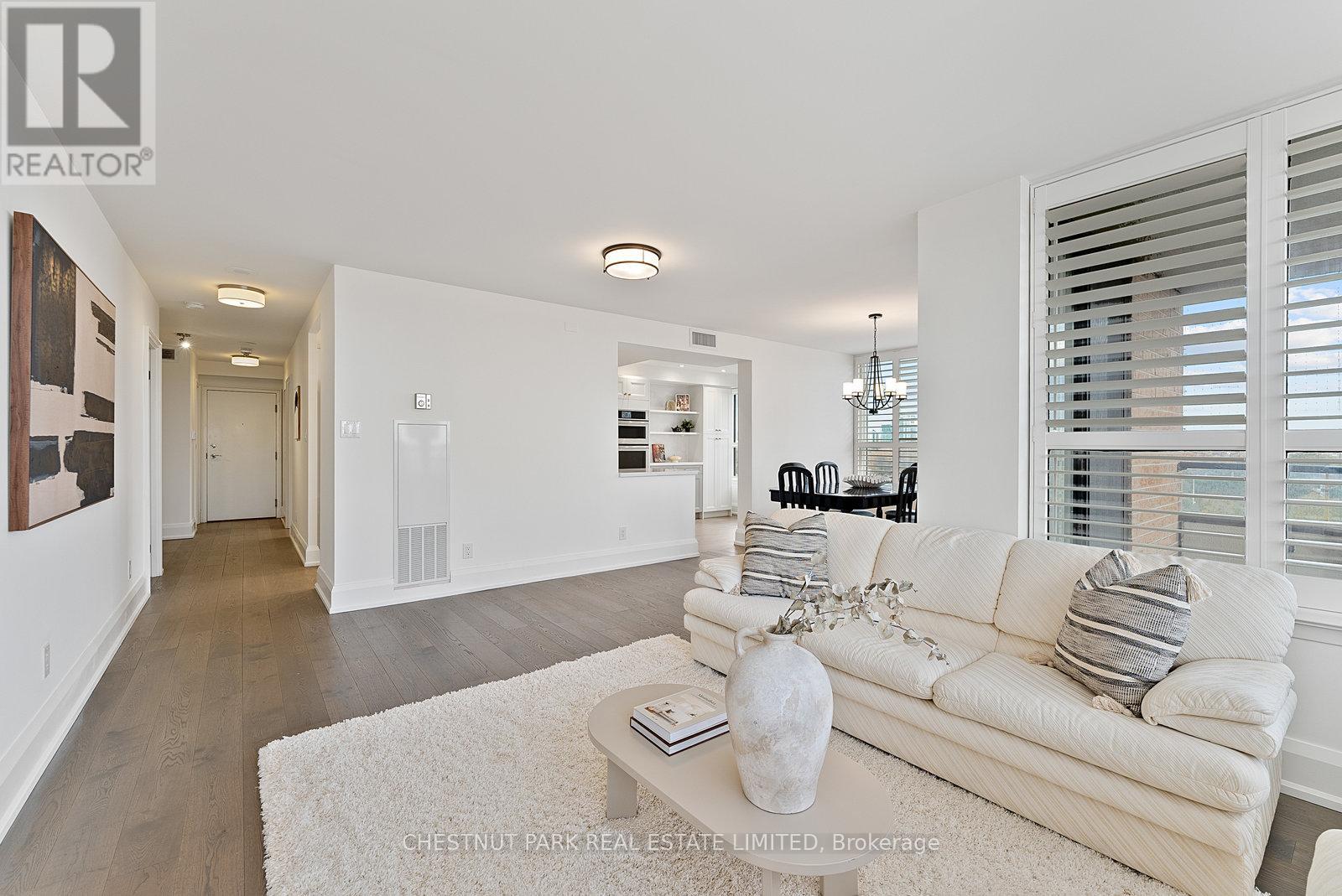 912 - 268 Ridley Boulevard, Toronto, Ontario  M5M 4N3 - Photo 8 - C12567134