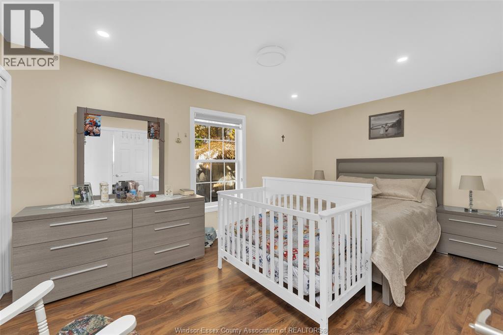 329 Superior Street, Lasalle, Ontario N9J 1H7 - Photo 15 - 25029338