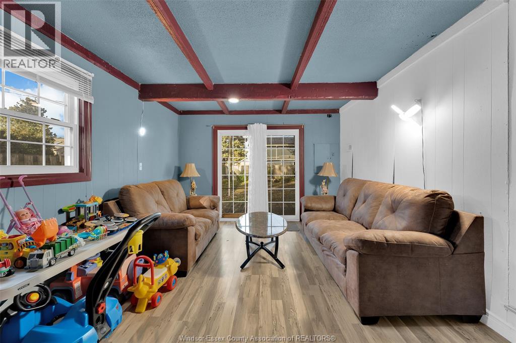 329 Superior Street, Lasalle, Ontario N9J 1H7 - Photo 19 - 25029338