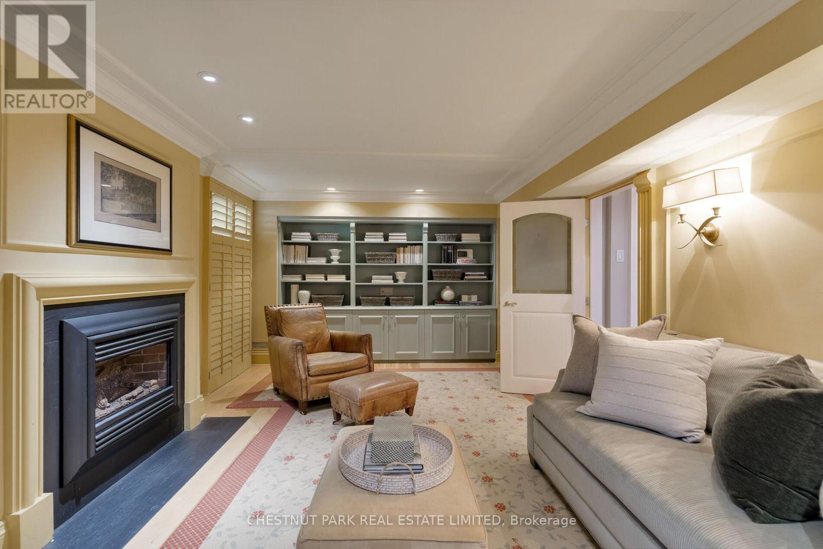 69 Otter Crescent, Toronto, Ontario  M5N 2W7 - Photo 31 - C12466900