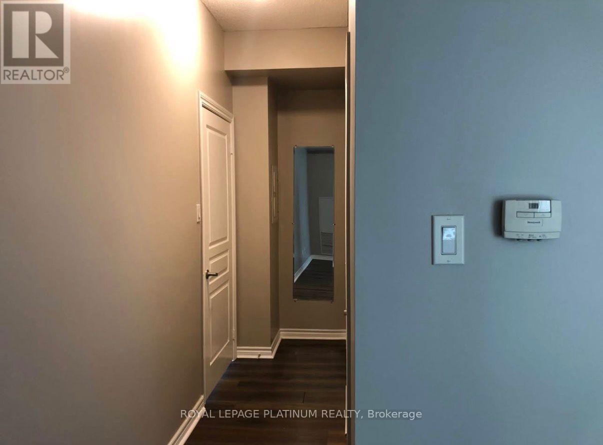 3502 - 3525 Kariya Drive, Mississauga, Ontario  L5B 0C2 - Photo 11 - W12470302