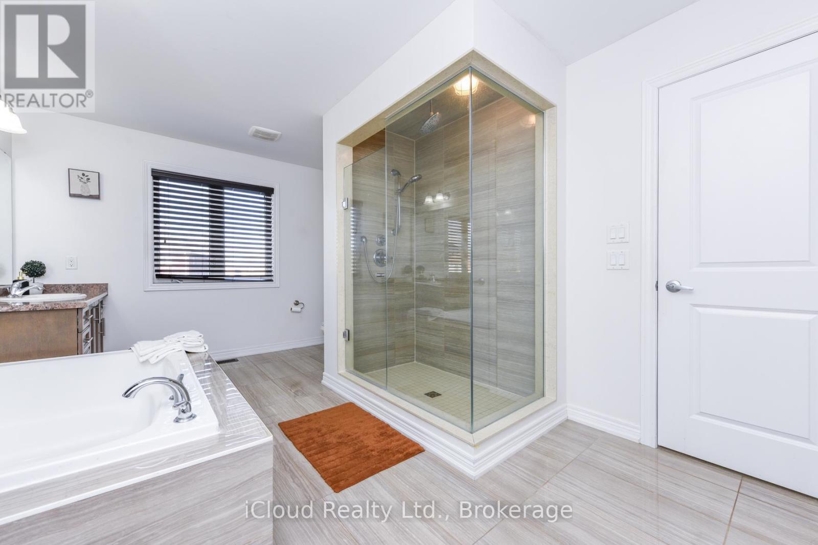 60 Valleyway Drive, Brampton, Ontario  L6X 5G1 - Photo 28 - W12565676