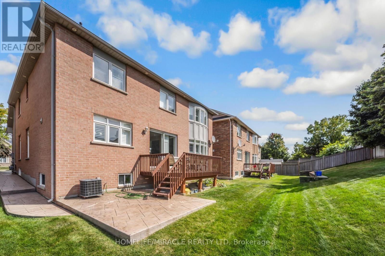 32 Xavier Court, Brampton, Ontario  L6Y 5S1 - Photo 42 - W12566988