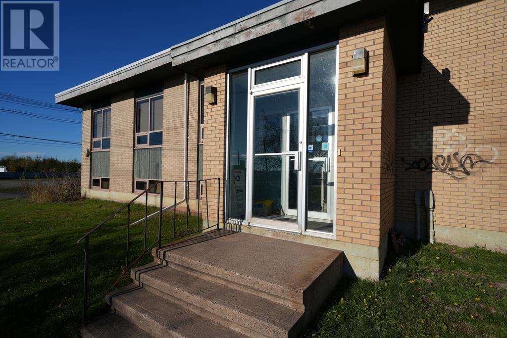 64 Ottawa Street, Summerside, Prince Edward Island  C1N 2V5 - Photo 4 - 202528403