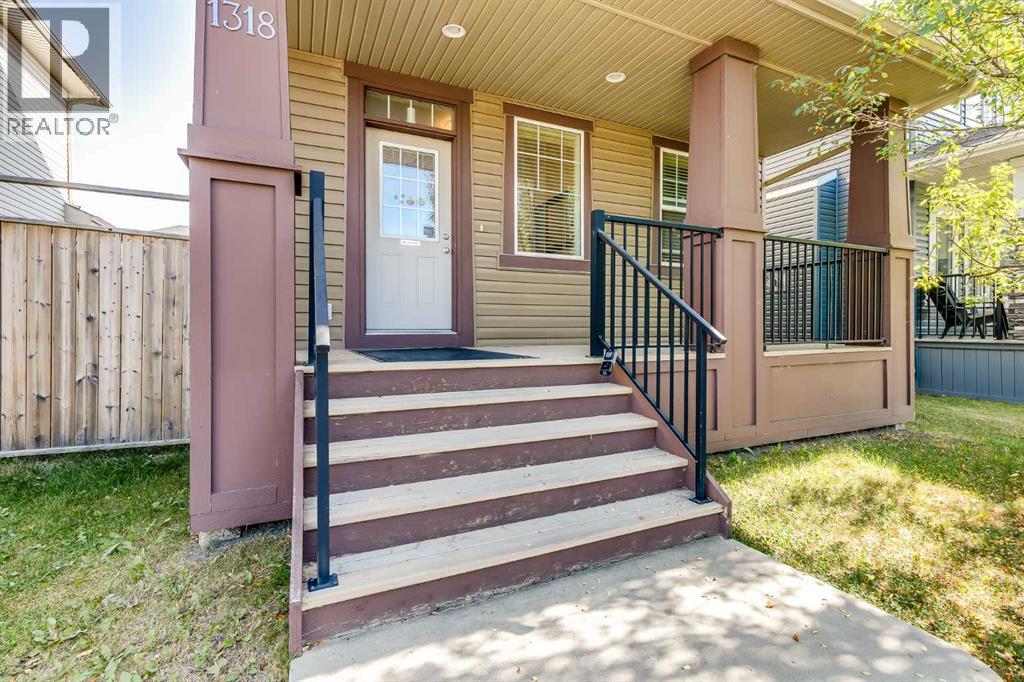 1318 Ravenswood Drive Se, Airdrie, Alberta  T4A 0P8 - Photo 2 - A2253415