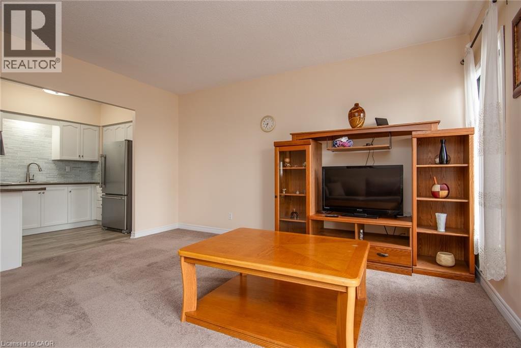 260 Sheldon Avenue N Unit# 807, Kitchener, Ontario  N2H 6P2 - Photo 12 - 40777193