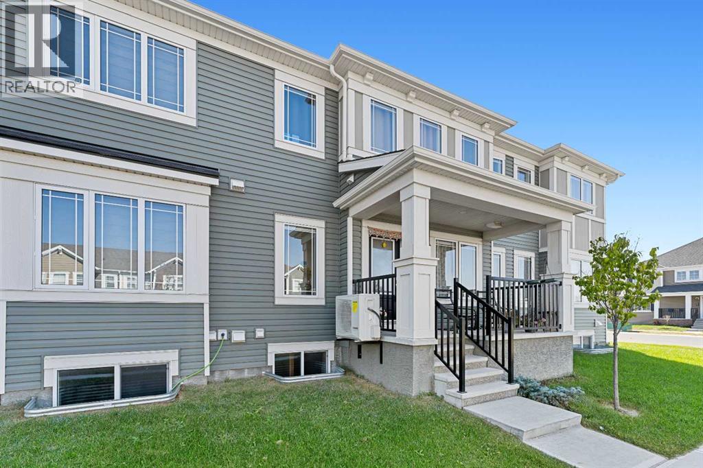 2200 Windbury Greenway Sw, Airdrie, Alberta  T4B 5L2 - Photo 2 - A2258191