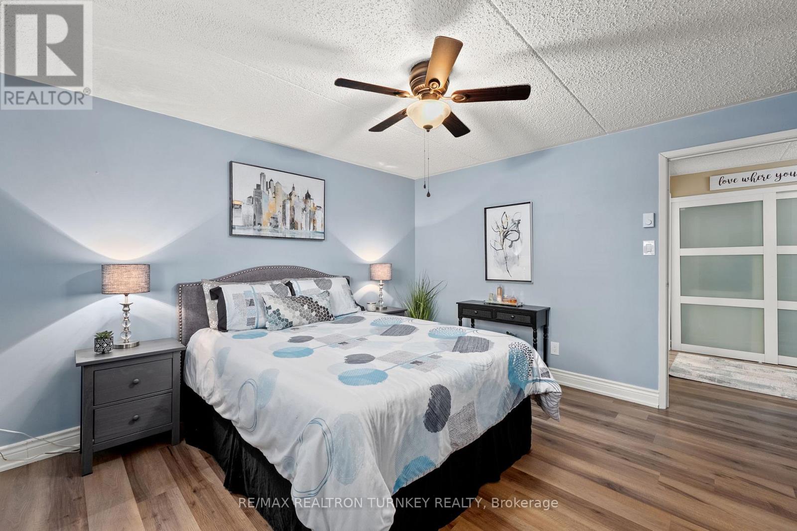 102 - 74 The Queensway S, Georgina, Ontario  L4P 1Z3 - Photo 12 - N12567084