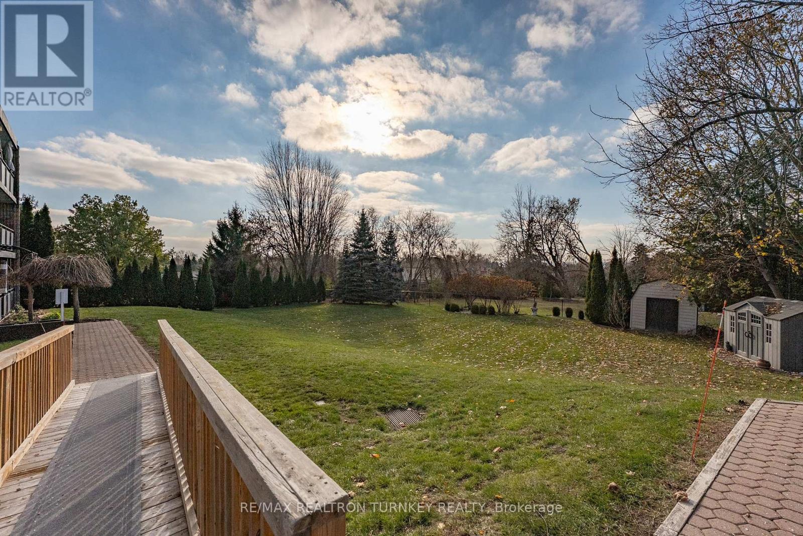 102 - 74 The Queensway S, Georgina, Ontario  L4P 1Z3 - Photo 23 - N12567084