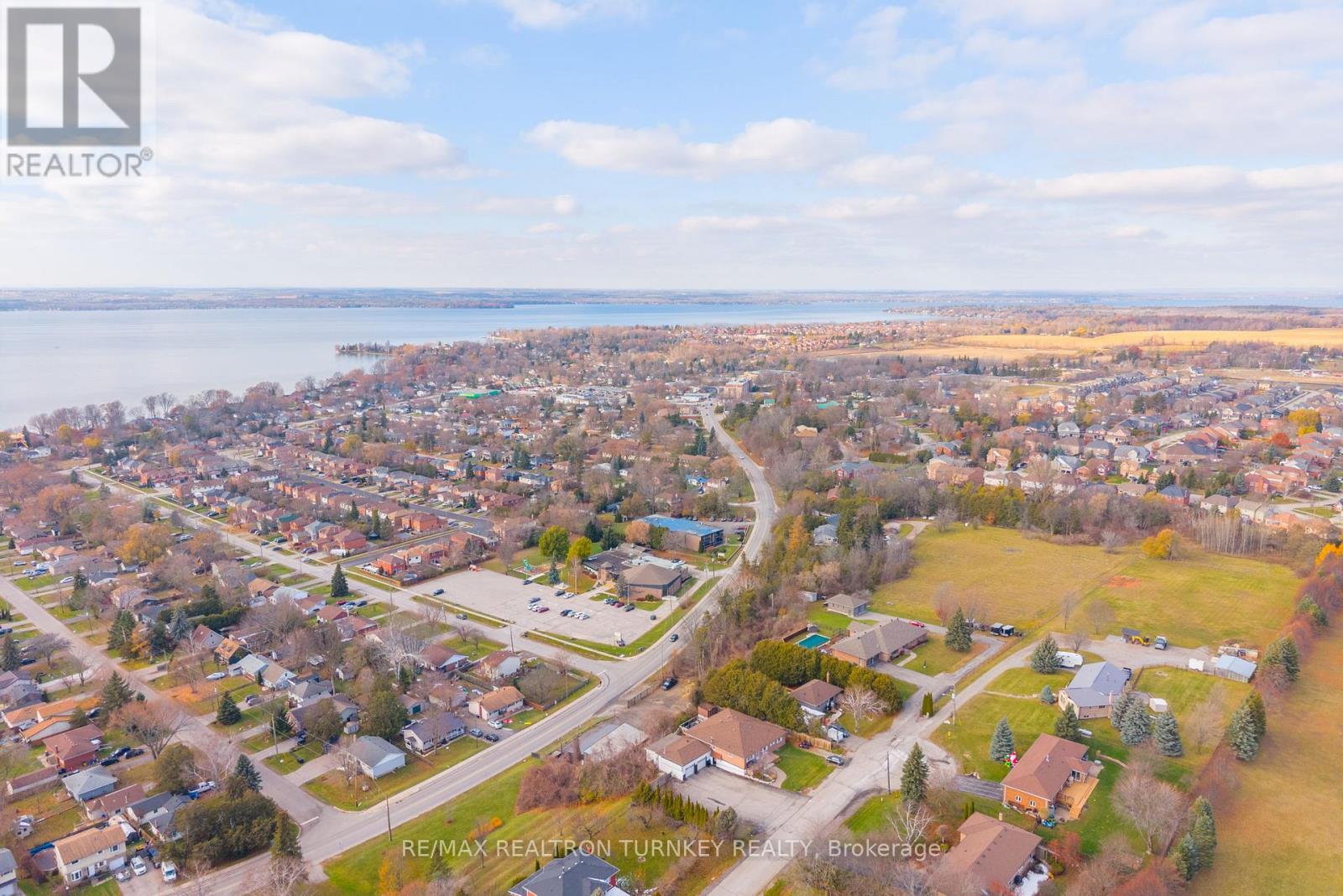 102 - 74 The Queensway S, Georgina, Ontario  L4P 1Z3 - Photo 28 - N12567084