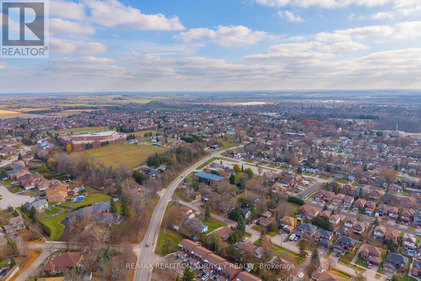 102 - 74 The Queensway S, Georgina, Ontario  L4P 1Z3 - Photo 29 - N12567084
