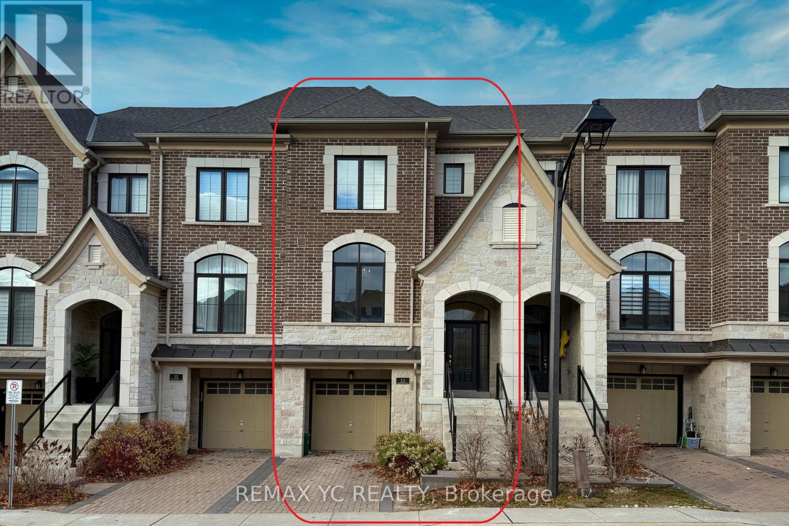 33 DUNCOMBE LANE, Richmond Hill, Ontario