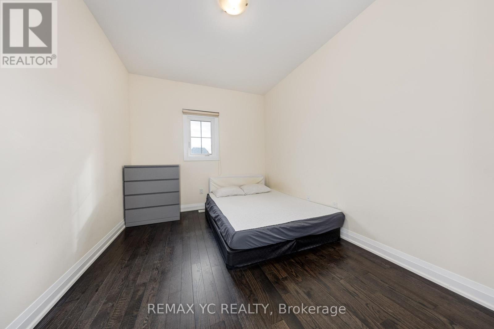 33 Duncombe Lane, Richmond Hill, Ontario  L4C 1C2 - Photo 25 - N12567088