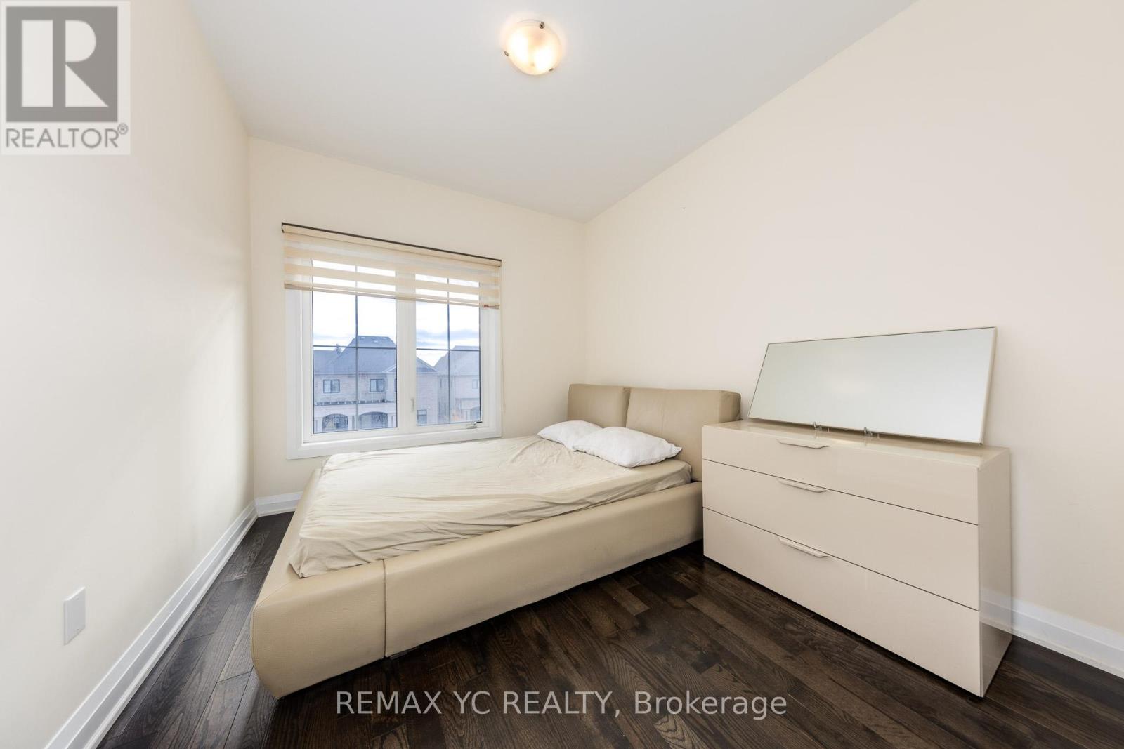 33 Duncombe Lane, Richmond Hill, Ontario  L4C 1C2 - Photo 28 - N12567088