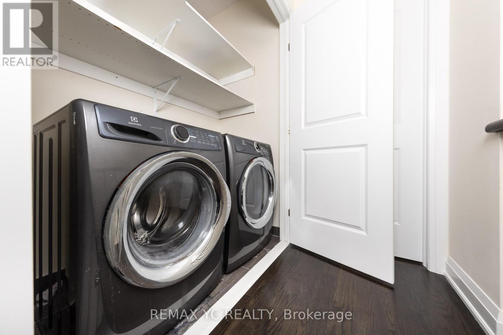 33 Duncombe Lane, Richmond Hill, Ontario  L4C 1C2 - Photo 30 - N12567088