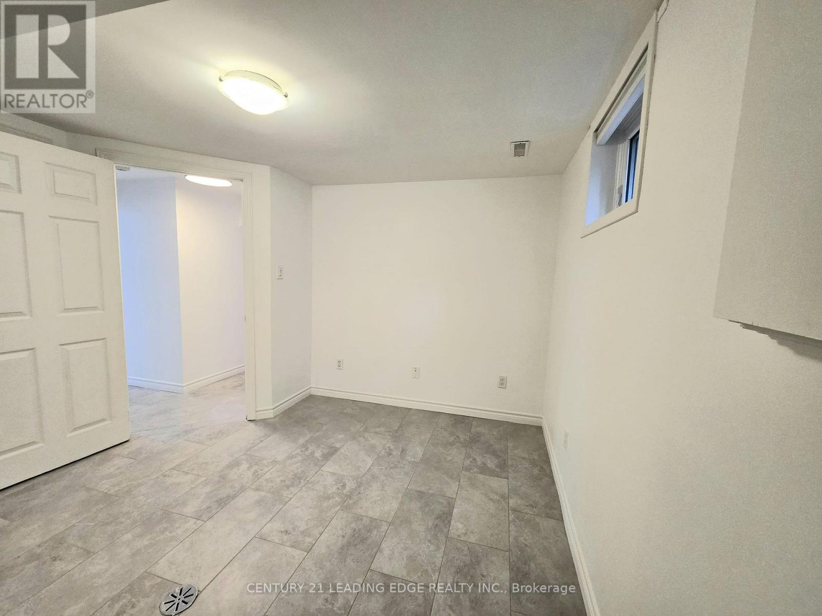 Bsmt - 276 Walter Drive, Georgina, Ontario  L4P 3A7 - Photo 11 - N12567096