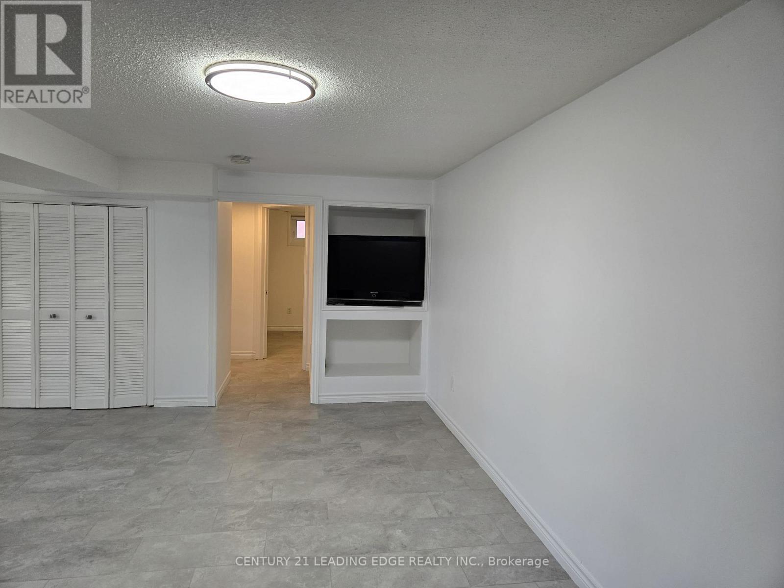 Bsmt - 276 Walter Drive, Georgina, Ontario  L4P 3A7 - Photo 17 - N12567096