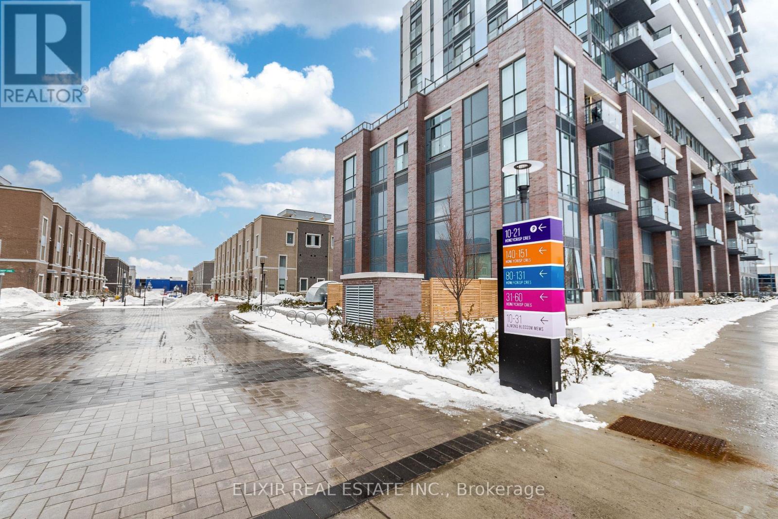 607 - 60 HONEYCRISP CRESCENT E, Vaughan, Ontario