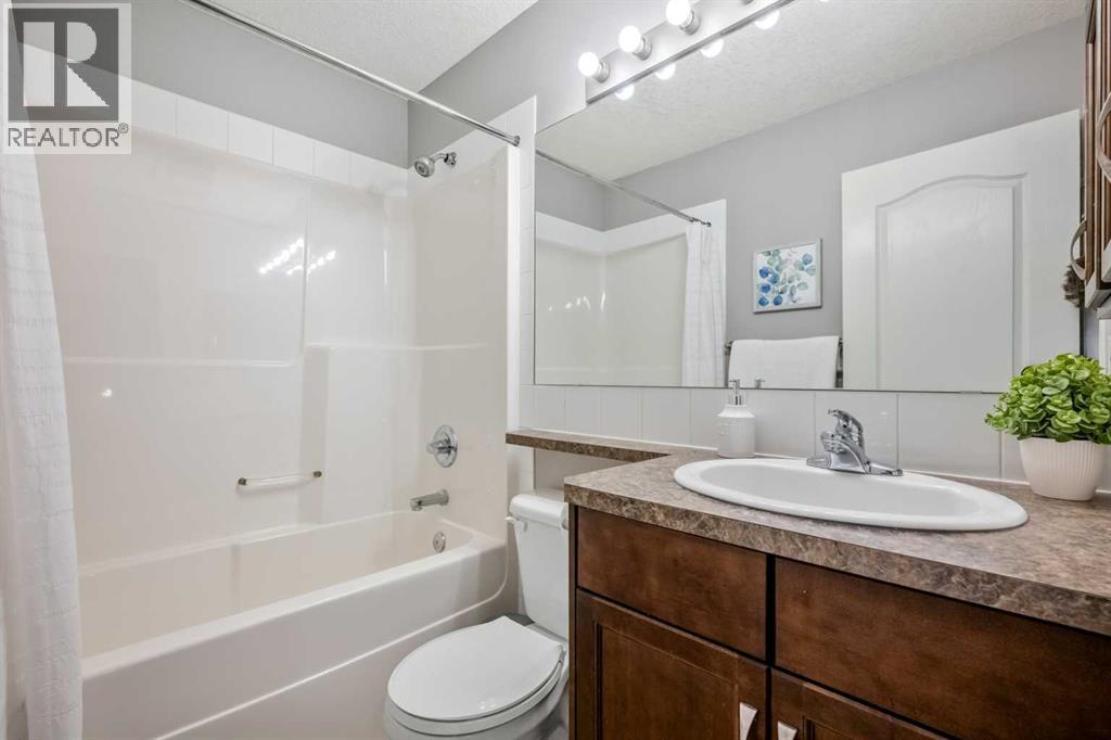 209 New Brighton Lane Se, Calgary, Alberta  T2Z 0E1 - Photo 29 - A2269315