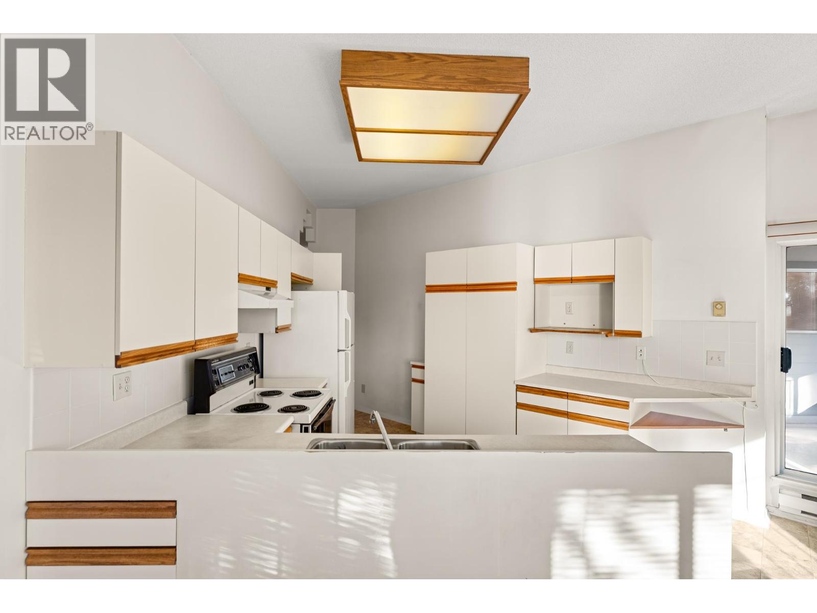 204 7671 Abercrombie Drive, Richmond, British Columbia  V6Y 3N3 - Photo 12 - R3068811