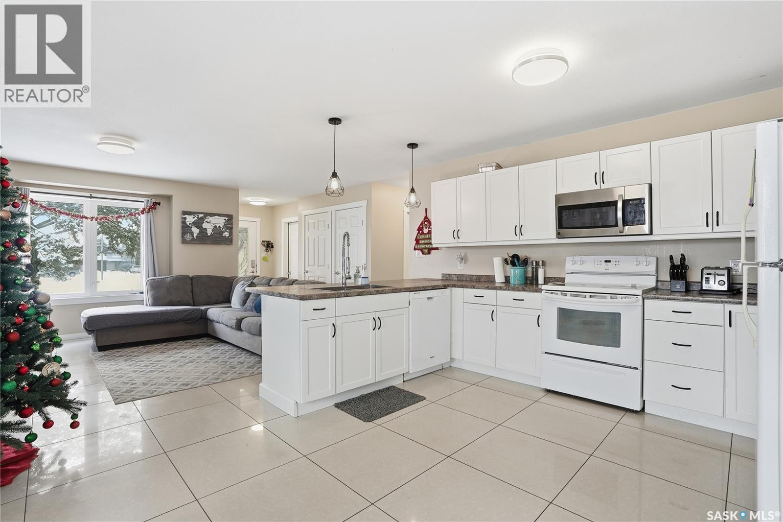 3005 1st Avenue W, Waldheim, Saskatchewan  S0K 4R0 - Photo 10 - SK024509