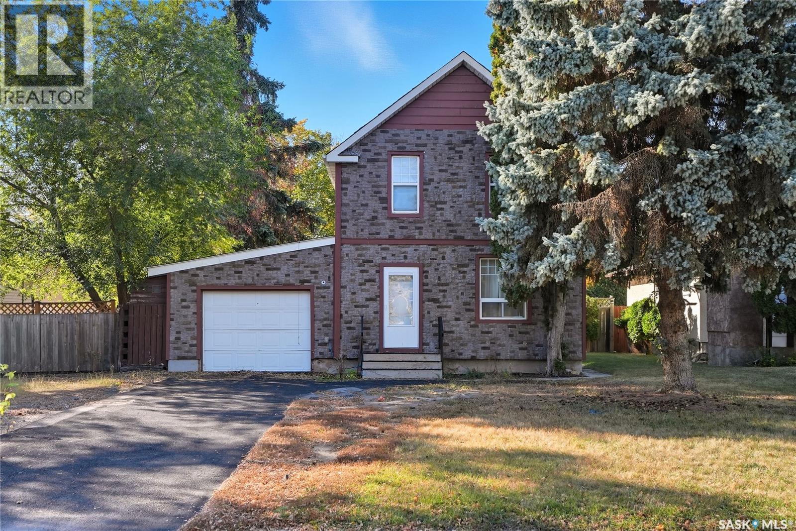 305 M AVENUE N, saskatoon, Saskatchewan