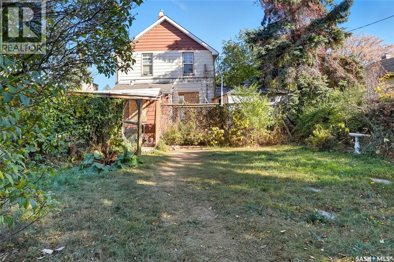 305 M Avenue N, Saskatoon, Saskatchewan  S7L 2S4 - Photo 8 - SK024500