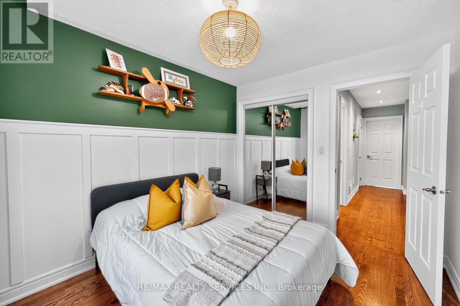 142 Marycroft Court, Brampton, Ontario  L7A 2G3 - Photo 24 - W12567044