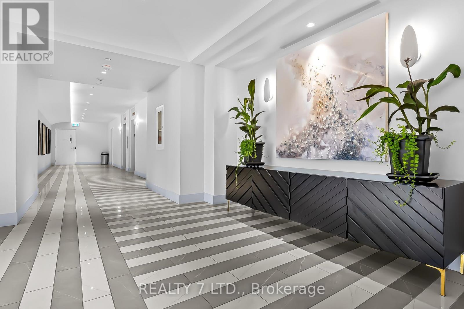 1033 - 26 Gibbs Road, Toronto, Ontario M9B 0E3 - Photo 7 - W12567060